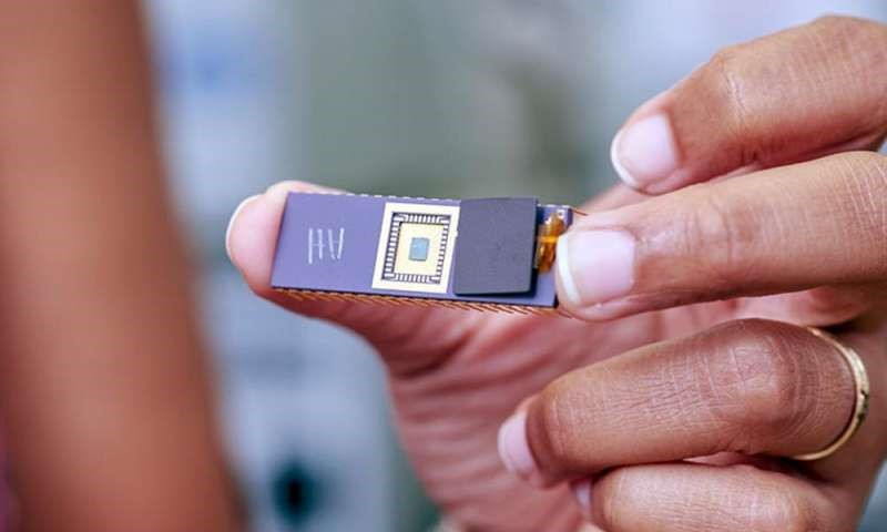How sensors monitor and measure our bodies and the world around us