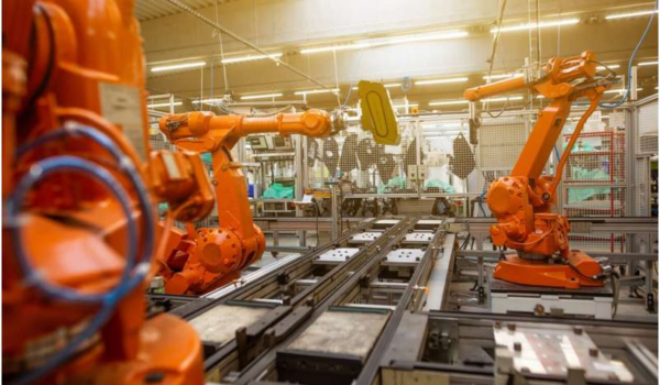 ربات ها در حال تبدیل شدن به عامل کمک به انسان در کف کارخانه هستند