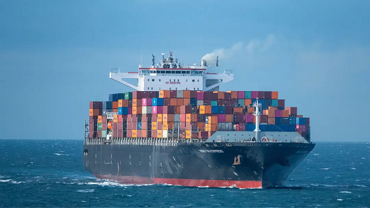 چین قصد دارد اولین کشتی باری هستهای جهان را با ظرفیت حمل ۲۵۰۰۰ کانتینر بسازد.