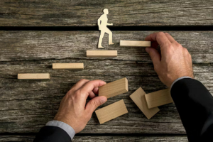 آیا بهترین کارکنان شما به بدترین روسای شما تبدیل میشوند؟ آمادهسازی رهبران تولید برای موفقیت